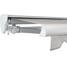 Vue détaillée d''un store banne à bras articulés