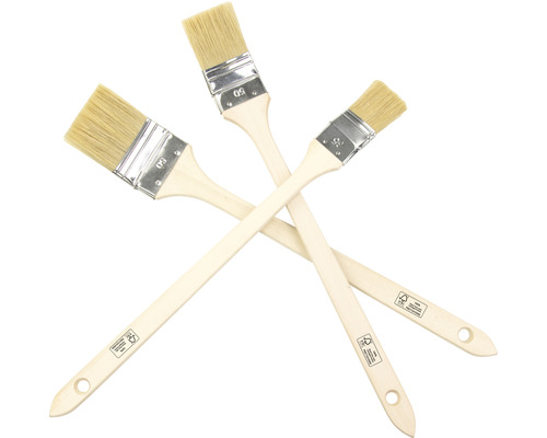 Trois pinceaux à vernis avec manche en bois et poils naturels