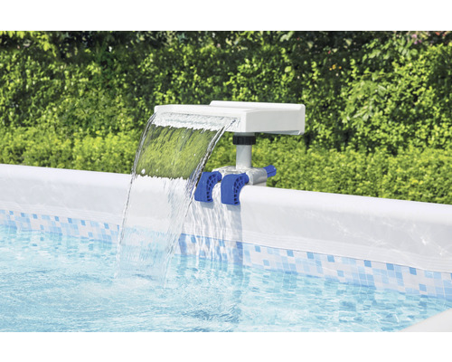 Cascade de piscine à monter sur une piscine hors sol