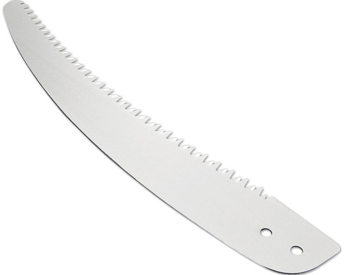 Astsägeblatt aus Stahl mit Zähnen und zwei Löchern zur Befestigung.