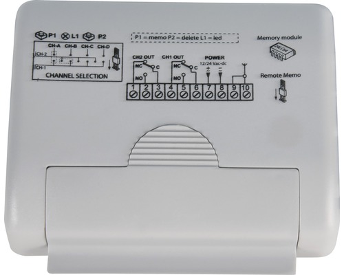 Detailansicht eines elektronischen Geräts mit Schaltplan und Anschlussinformationen