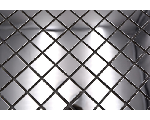 Gros plan détaillé de carreaux de mosaïque carrés argentés