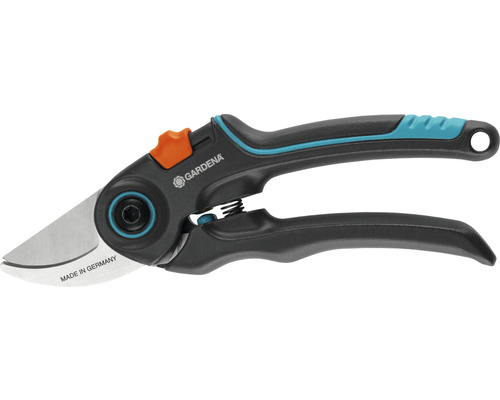 Gardena Gartenschere mit Präzisionsschliff und ergonomischen Griffen für Gartenarbeiten.