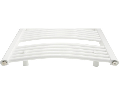 Sèche-serviettes en acier de forme courbée