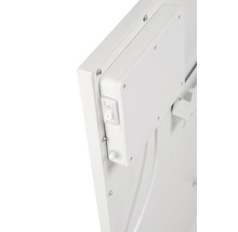 Vue détaillée d''un panneau chauffant avec interrupteur