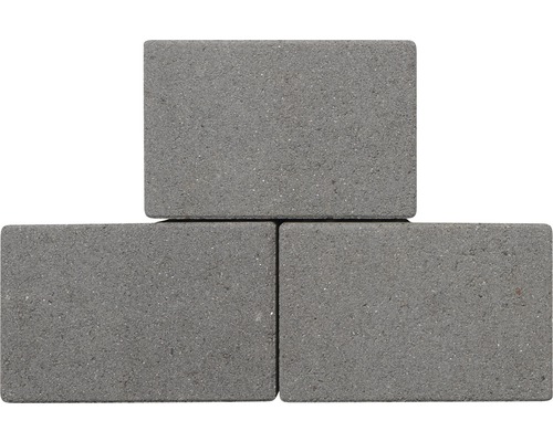 Trois pavés gris