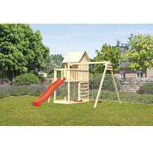 Aire de jeux avec tour, toboggan et balançoire en bois dans le jardin.