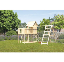 Aire de jeux en bois avec balançoire et toboggan dans le jardin