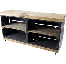 Fernsehschrank aus Holzkisten mit Rollen