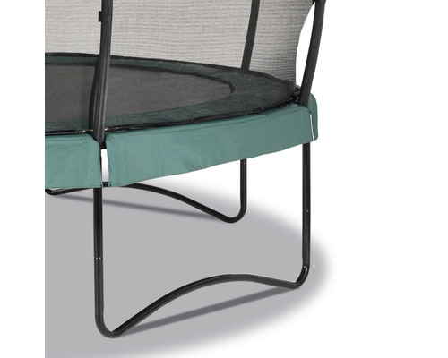 Vue détaillée d''un trampoline de jardin avec filet de sécurité