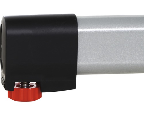 Detailansicht eines Metallrohrs mit schwarzer Endkappe und rotem Stellfuß