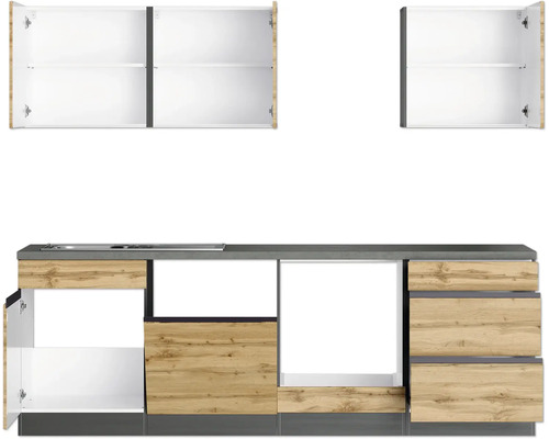 Cuisine avec évier, plaque de cuisson, tiroirs et armoires