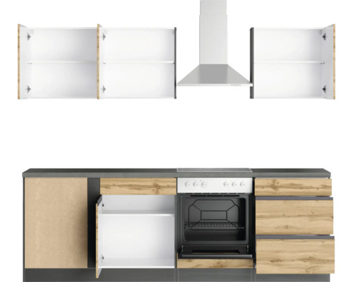 Cuisine équipée avec armoires murales, hotte aspirante et cuisinière électrique