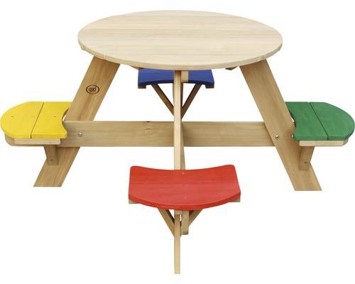 Kindersitzgruppe aus Holz mit runder Tischplatte und vier farbigen Sitzflächen