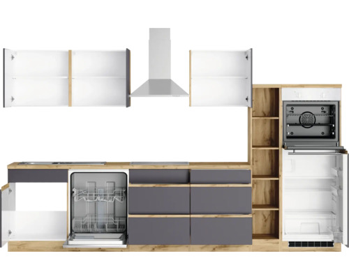 Cuisine complète avec évier, lave-vaisselle, hotte, four, réfrigérateur et armoires.