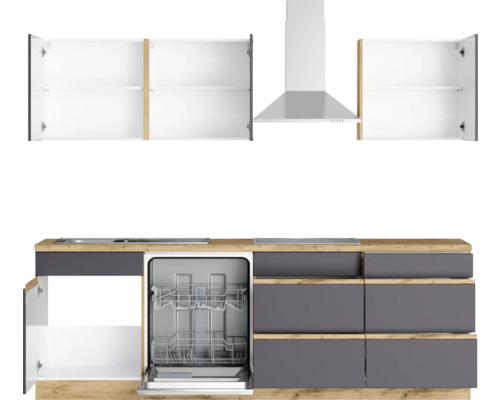 Cuisine équipée avec lave-vaisselle, hotte aspirante et armoires suspendues