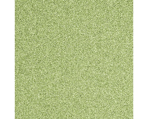 Moquette Shaggy Evolve vert FB23 500 cm de large (au mètre) Gros plan d''un revêtement de sol en moquette verte