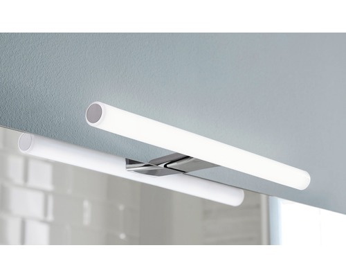Luminaire de salle de bain avec support chromé et deux tubes fluorescents