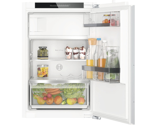 Réfrigérateur encastrable Bosch KIL22ADD1H avec compartiment de congélation 119 l Intérieur d''un réfrigérateur avec des aliments