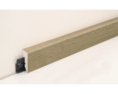 Plinthe avec clip de fixation au mur