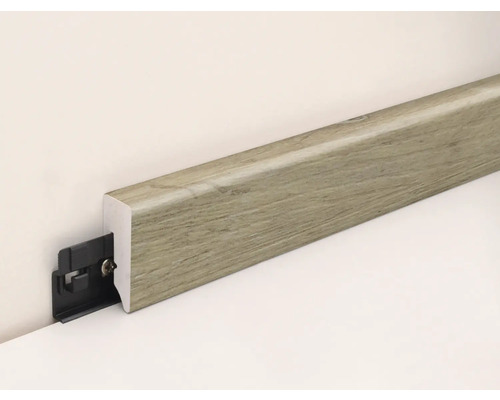 Plinthe avec clip de fixation pour le mur