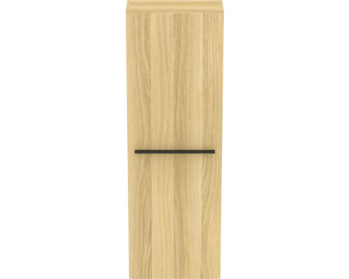 Holzfarbener Badezimmerschrank mit schwarzem Griff