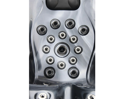 Gros plan d''un jacuzzi avec plusieurs jets