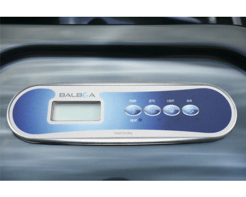 Bedienfeld einer Whirlpoolwanne mit Temperatur-, Düsen- und Lichtsteuerung