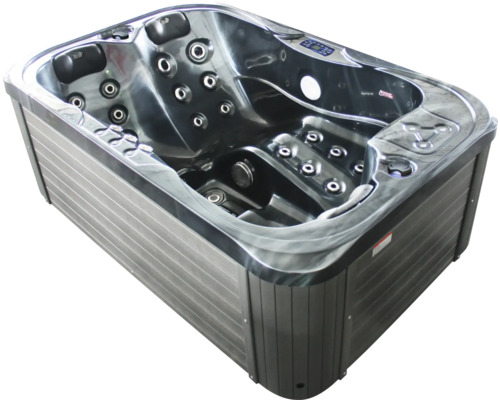 Jacuzzi avec jets et éléments de commande