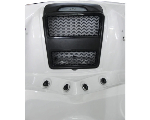 Detailansicht eines Whirlpools mit Lüftungsgitter und Düsen