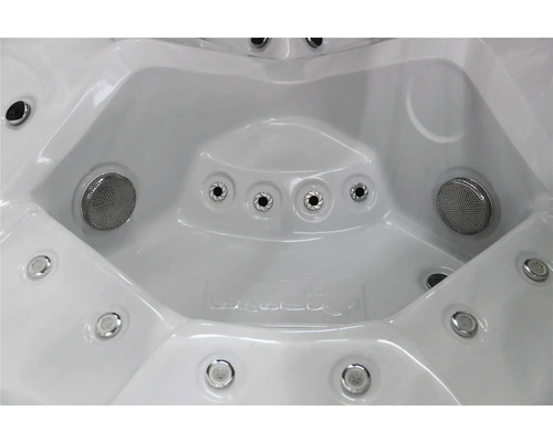 Detailansicht eines Whirlpools mit Düsen