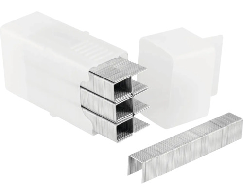 Agrafes en métal dans une boîte en plastique