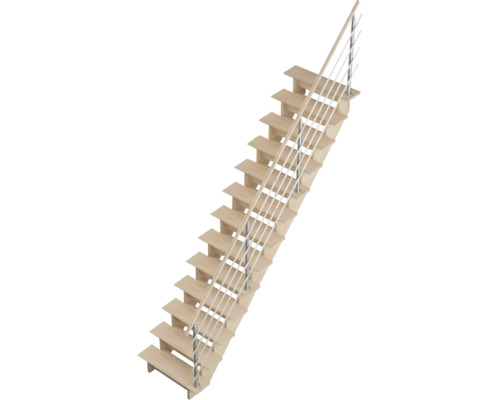 Holztreppe mit Metallgeländer