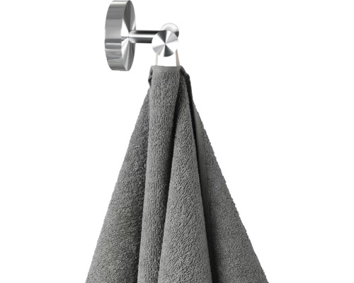 Serviette suspendue à un crochet pour serviette