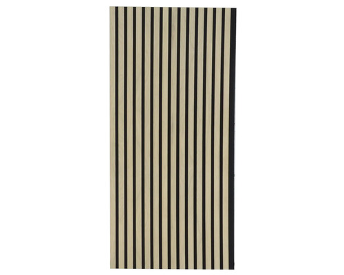 Holzpaneel mit schwarzen Akustikfilzstreifen