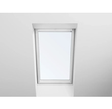 Dachfenster mit Rollo im geschlossenen Zustand