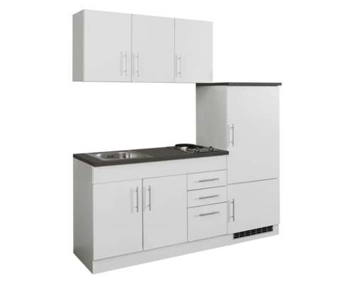 Cuisine compacte avec évier, plaque de cuisson, réfrigérateur et armoires