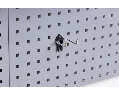 Panneau perforé avec support d''outils