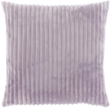 Kissen aus geripptem Stoff