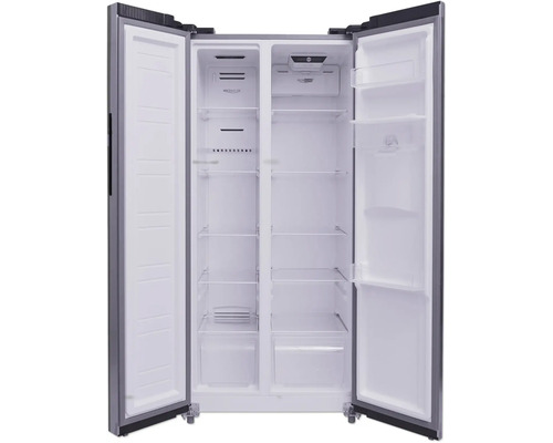 Geöffneter Side-by-Side Kühlschrank mit Regalen und Fächern