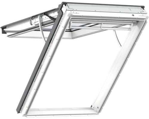 Geöffnetes Dachfenster zur Belüftung eines Raumes