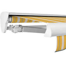 Vue détaillée d''un store banne à bras articulé avec une toile rayée