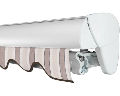 Vue détaillée d''un store banne avec un tissu rayé et un boîtier blanc.