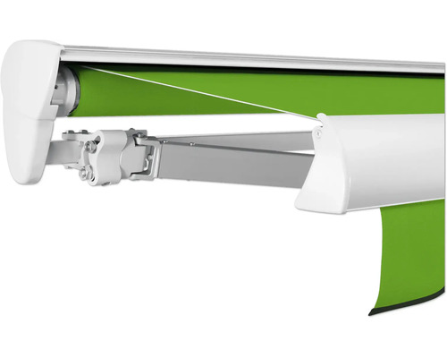 Detailansicht einer Gelenkarmmarkise mit grünem Markisentuch