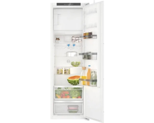 Réfrigérateur encastrable avec compartiment de congélation Bosch KIL82VFE0 Réfrigérateur ouvert rempli de nourriture
