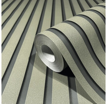 Tapetenrolle mit Streifenmuster