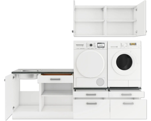 Buanderie avec machine à laver, sèche-linge, évier et armoires blanches