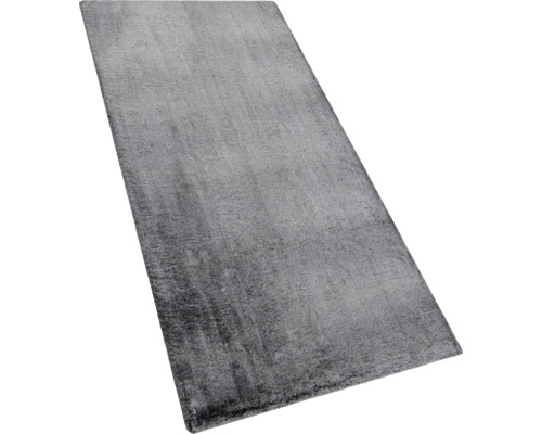 Grauer Teppich