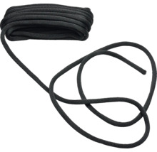 Schwarzes geflochtenes Seil aufgerollt