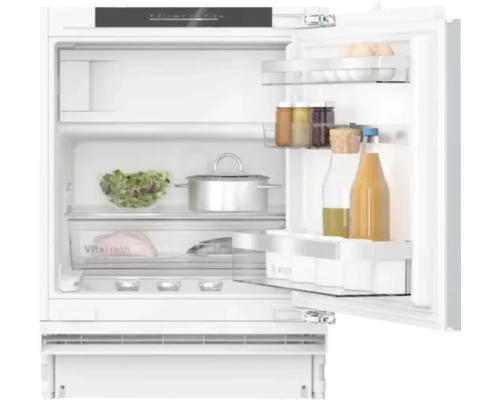 Réfrigérateur sous plan avec compartiment de congélation Bosch KUL22ADDYH Réfrigérateur ouvert avec divers aliments